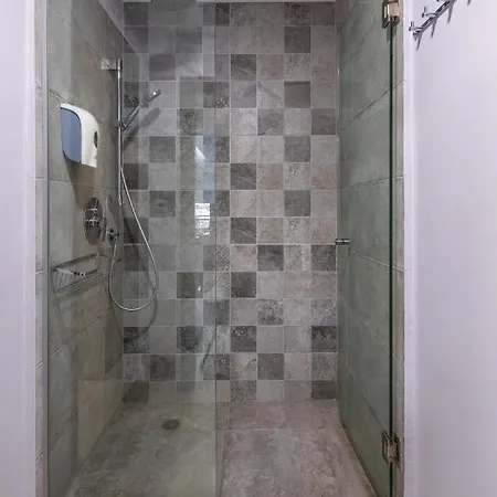 Apartment Stefan's Hub 5min Walk From Old Town And Venetian Harbour